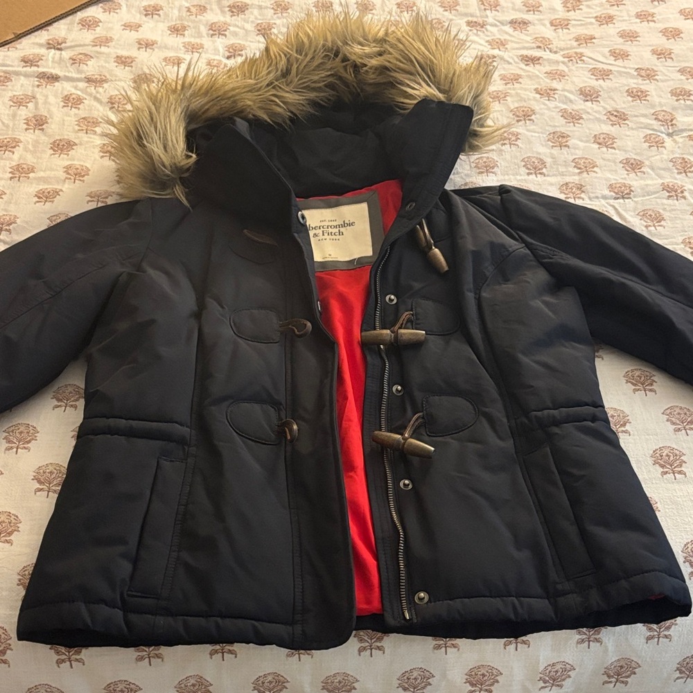 Abercrombie & Fitch Navy Puffer Coat with Faux Fur Trim